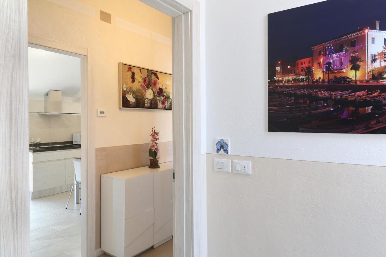 Flower Apartments Бардолино Екстериор снимка