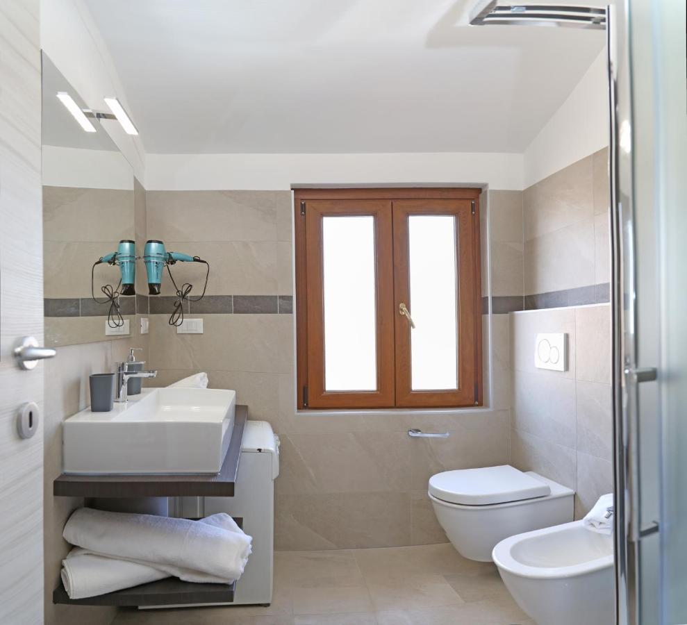 Flower Apartments Бардолино Екстериор снимка