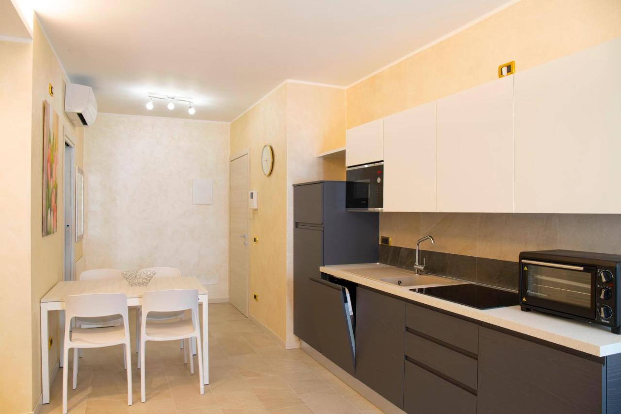 Flower Apartments Бардолино Екстериор снимка