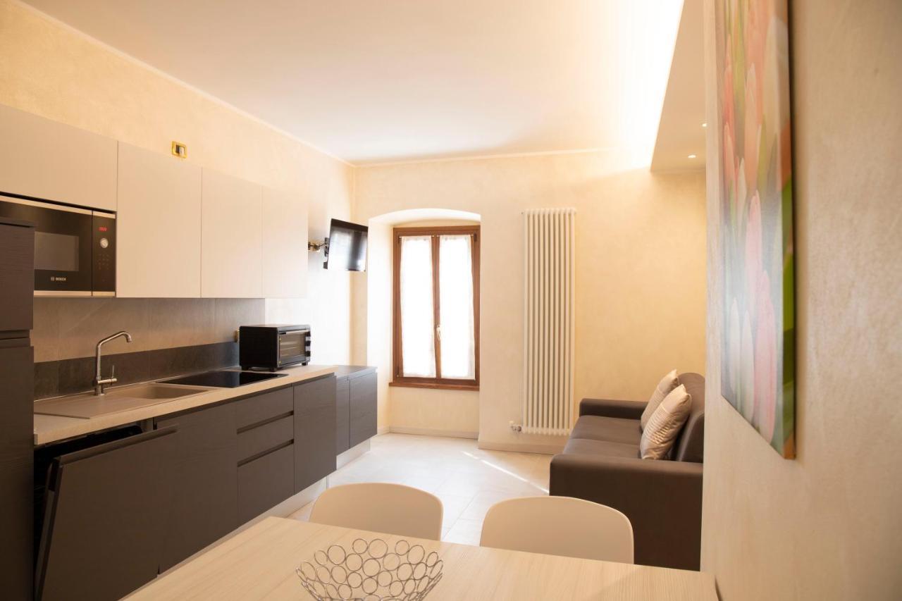 Flower Apartments Бардолино Екстериор снимка