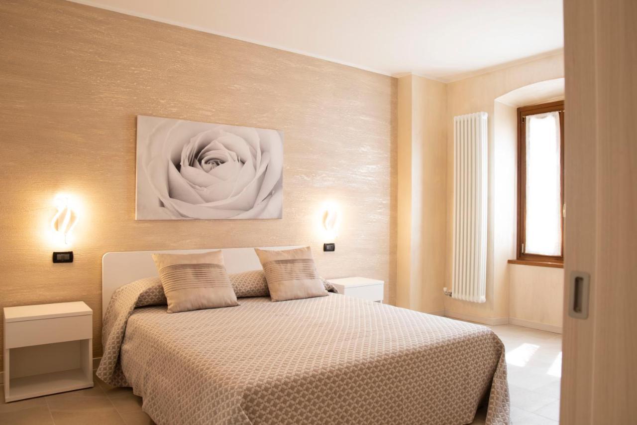 Flower Apartments Бардолино Екстериор снимка