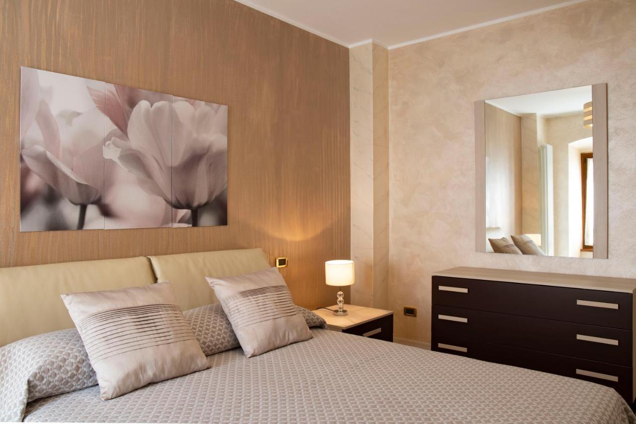 Flower Apartments Бардолино Екстериор снимка